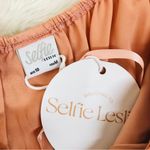 Selfie Leslie  Park‎ Avenue Flutter Sleeve Midi Dress Thigh Slit Apricot Medium Photo 8