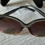 Coach : Gray Horse & Carriage (L1147) Burgundy Gradient Sunglasses with case Photo 8