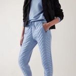 Athleta Women’s Apres Ski Down Joggers Photo 0