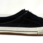 DKNY slip on mules style sneakers, size 8.5 Photo 4