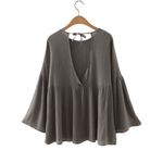 ✨HP✨V Cut Back Fluted Sleeve Babydoll Blouse✨ Green Photo 5