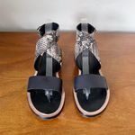 Vince • Mailin Snake-Effect Leather Sandal wrap around ankle strap thong black Photo 3