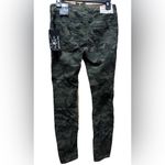 True Religion NWT  Women's Halle Camo Mid-Rise Casey Skinny Stretch Jeans Photo 1