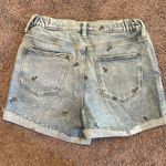 Arizona Jeans Arizona Jean Co. curvy midi jean shorts with embroidered daisy flowers NWT Photo 8