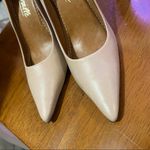 L’intervalle nude pointed toe heel shoes. Size 6 Tan Photo 4