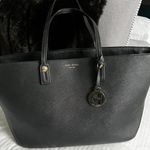 Henri Bendel Shoulder Bag Photo 0