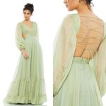 Mac Duggal NWT 67948 Pleated Cut Out Long Sleeve Lace Up Tiered Gown Size 6 Photo 2