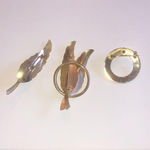 Lot of 3 Vintage Gold Tone Faux Pearl Leaves & Round Brooch Shoulder Pins Photo 3