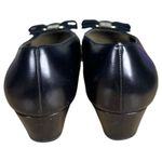 Salvatore Ferragamo Black Leather Round Toe Bow Gold Chunky Heel Pumps 7.5 Photo 6