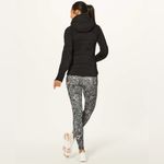 Lululemon  Black Quilted Hooded Jacket Size 4 – Lightweight Insulated Activewear Photo 2