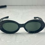 House of Hugo Womenโs Oval Sunglasses Black Frame Green Lenses Retro Style Photo 1