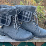 Just fab Sweater Trim Gray Boots Sz 6 Photo 0