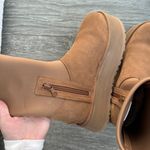 UGG Chestnut Dipper Boots 9 Photo 14