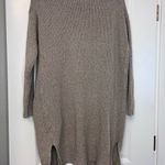 Old Navy Women oversized knee length cardigan with pockets Photo 3