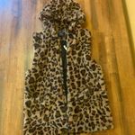 Love Tree NWT faux fur Hoodedvest women’s small Leopard print brown/beige/black Photo 0