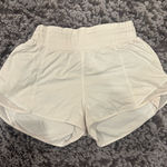 Lululemon  Hotty Hot 2.5" High-Rise White Shorts Photo 0