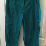 Liz Claiborne FINAL MARKDOWN Ladies  cargo looking capris 6 Photo 0