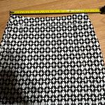 Cynthia Rowley 🏷️🏷️ women’s 8 fitted black/white print mini skirt Photo 4