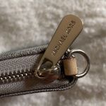 Michael Kors Phone Wallet Photo 4
