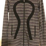 Lululemon athletica In stride hooded full zip jacket black gray stripe women’s 4 Photo 2