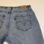 Levi's Med Wash High Rise Raw Hem Mom Perfectly Slimming 512 Denim Short 10β # Photo 3
