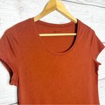 No Boundaries Burnt Orange Rust Everyday Basics Short Sleeve Scoop Neck T-Shirt Size Large Photo 3