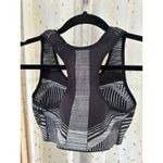 Nike NWOT Women's FE/NOM Flynit High Support Non Padded Compression Sports Bra M Photo 2