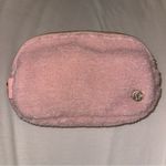 Lululemon NWT Fleece Everywhere Belt Bag 1L in Pink Mist / Gold Photo 1