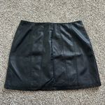 Free People  black faux leather zip front mini skirt size 6 Photo 2