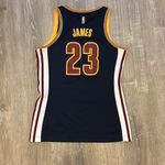 Nba Women’s  adidas Cleveland Cavs LeBron James Jersey Size M Photo 4
