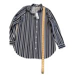 Chico's NEW  Shirt Womens Small No Iron Chic Stretch Workwear Quiet Luxury Career Photo 3