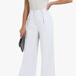 Amazon White pleated cropped trousers from Photo 6