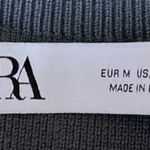 ZARA  Gray High Neck Ribbed Knit Sleeveless Racerback Crop Sweater Tank Top Sz M Photo 2