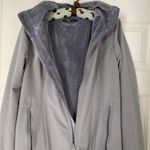 The North Face Women's Gray Jacket Photo 5