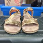 Taos Zeal Sandals Women's Size 7 Photo 2