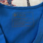 FIGS  Caterina Scrub Top Women's Size Large One Pocket Royal Blue Photo 4