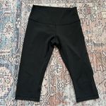 Lululemon Wunder Under Hi-Rise 1/2 Tight Full-On Luxtreme 17" Cropped Leggings Photo 7