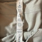 Lululemon Women's Carry and Go Cargo Crop Jogger Pant Size 8 (Medium) Photo 9