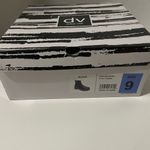 DOLCE VITA CHELSEA BOOT
STYLLI LEIGHA
SIZE 9 Black Photo 1