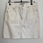 J.Crew  White‎ denim skirt size 0 Photo 0
