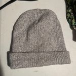 Time & Tru Grey beanie Photo 0