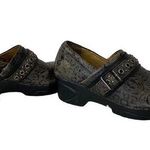 Nurse Maid Women's Slip Resistant Clogs Size 8 Photo 0