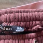 Boohoo brown cargo sweatpants Photo 4