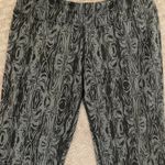 Soybu Like new  cropped leggings. Sz small Photo 1
