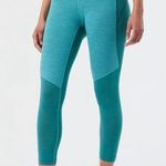 Outdoor Voices  Succulent/ Jasper Move Free Leggings S Photo 0