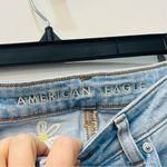 American Eagle  light Wash denim high waisted floral embroidered mom shorts sz 2 Photo 1