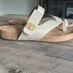 Giani Bernini  Memory Foam Rilleyy Gold Detail Velcro Strap Sandal NWOT Size 9 Photo 7