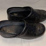 Dansko  Black Grey Circle Comfort Clog Shoes  Photo 0