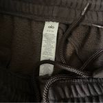 Alo Yoga  Make Waves Sweatpant Photo 3