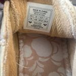 Clearance 50% off Women’s Roxy Canvas Shoes, size 7.5 Yellow Photo 5